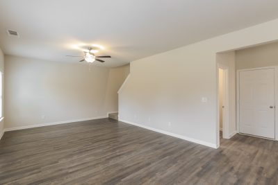 003 Living Room ET61138