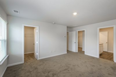 009 Main Bedroom ET61140