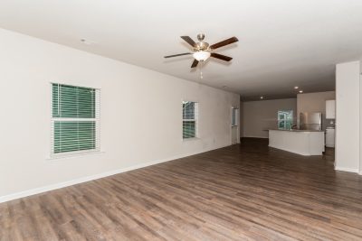 004 Living Room ET91108