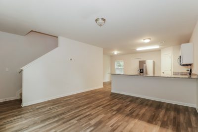 002 Living Room ET31101