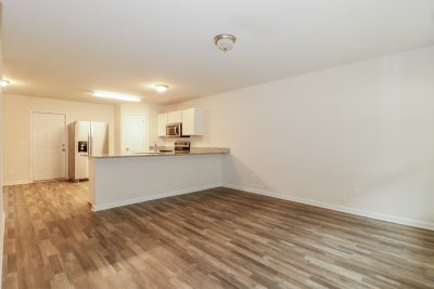 003 Living Room ET31101