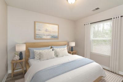 005 photo vs main bedroom 15154628