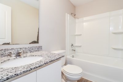 010 photo bathroom 15146297