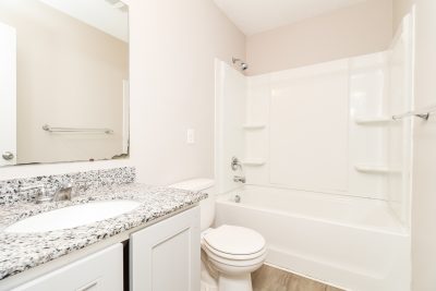 011 photo bathroom 15146302