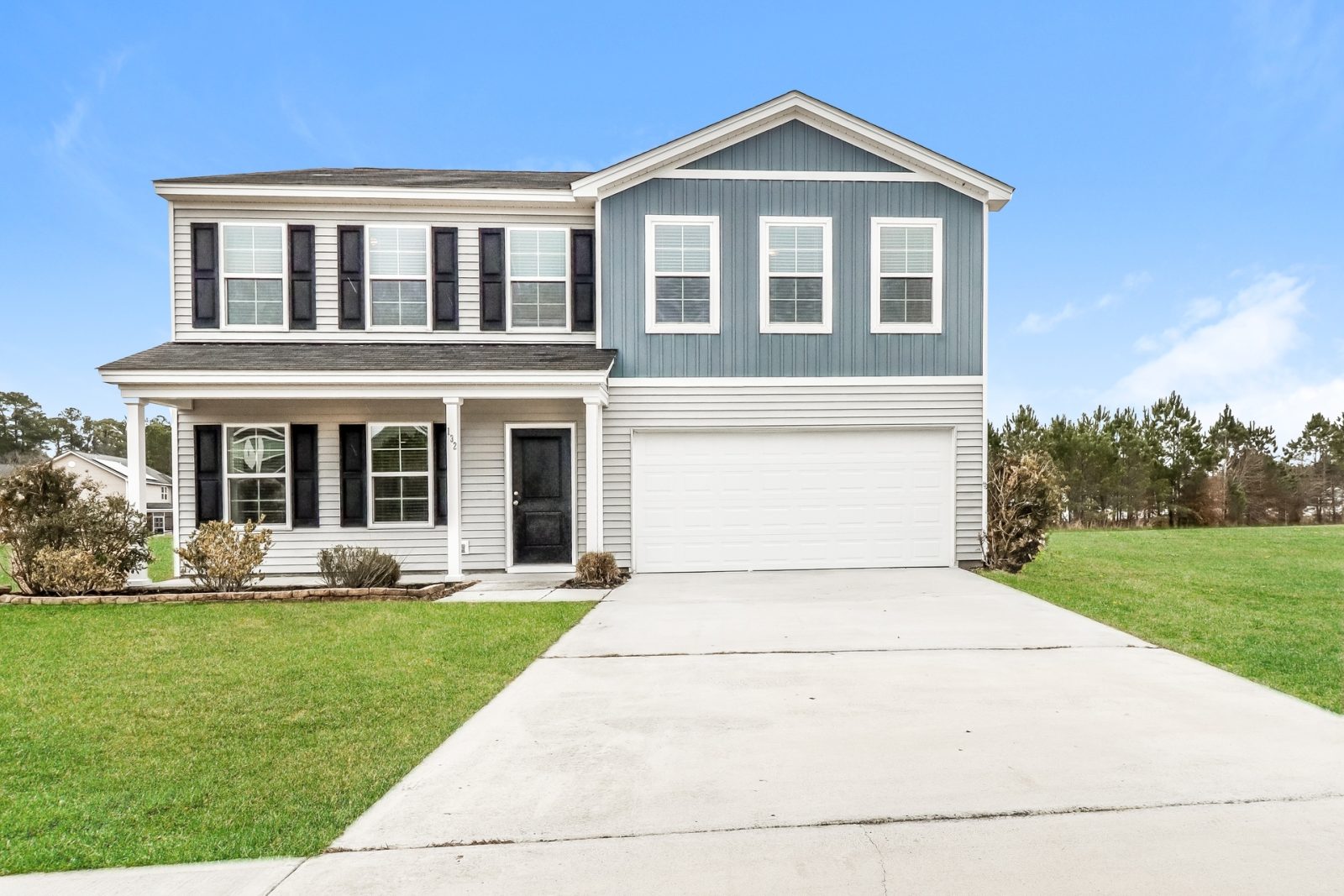 000 photo front view 15165926