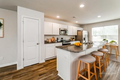 002 photo vs kitchen 15166972