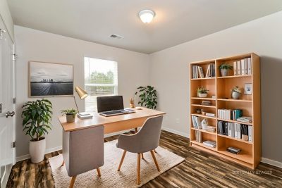 005 photo vs office 15166971
