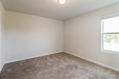 011 Bedroom ET31370