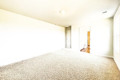 010 photo Main Bedroom 280903c6 eab6 4d43 8b47 b531a493fc78