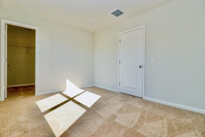 010 Bedroom ET61069