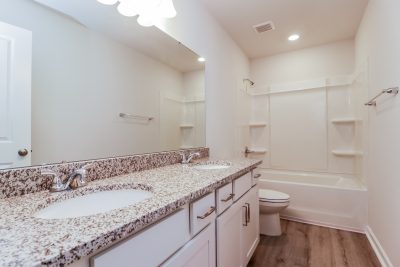 014 Bathroom ETA0011