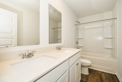 013 photo bathroom 14563510