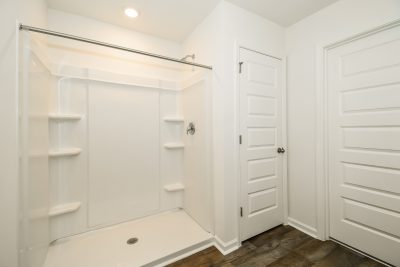 012 photo main bathroom 14563514