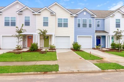 014 Front View 14703281