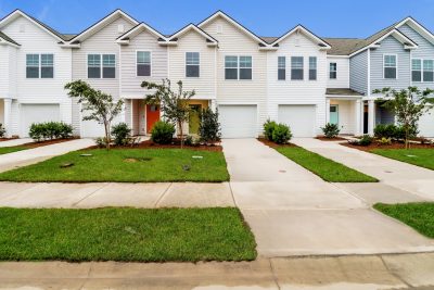 015 Front View ERH00045 1