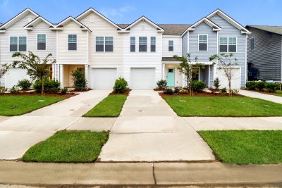 015 Front View ERH00046 1