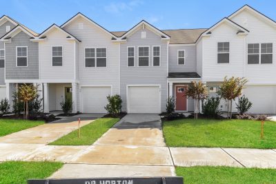 014 Front View 14920990