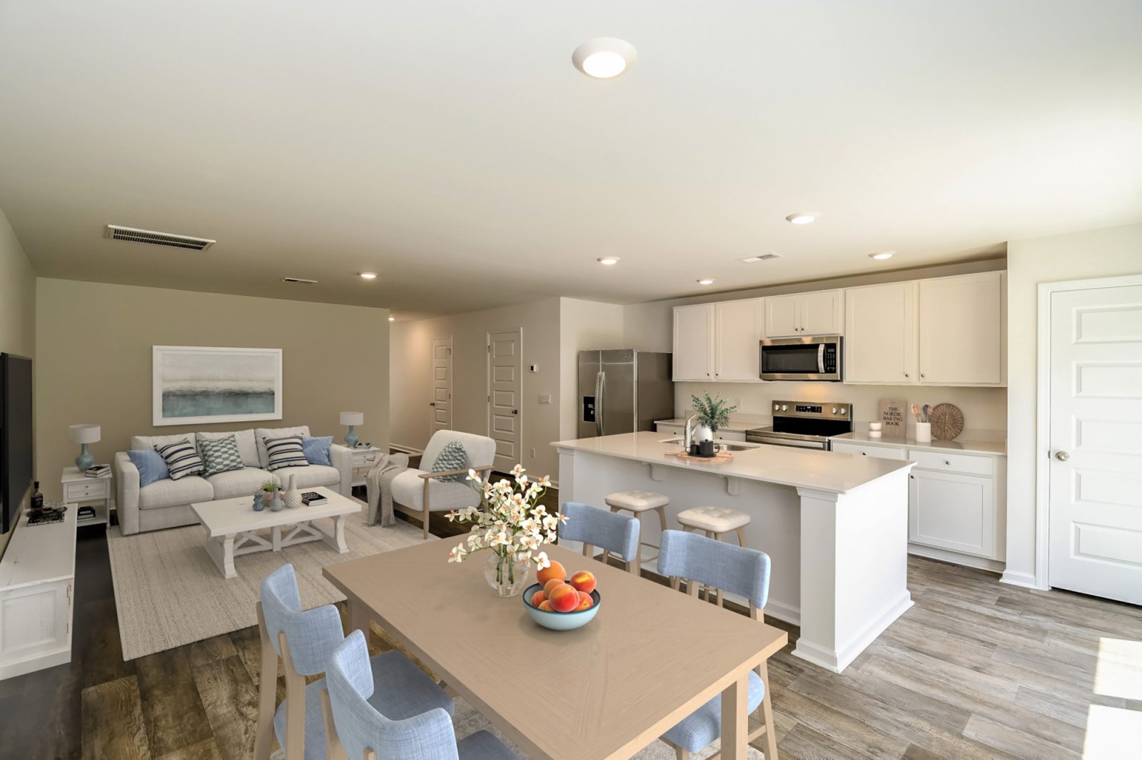 001 photo dining room 14582818