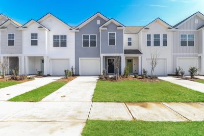 014 Front View 14980026