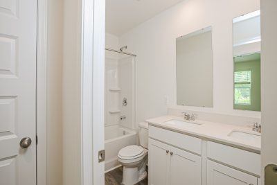 012 photo bathroom 14556400