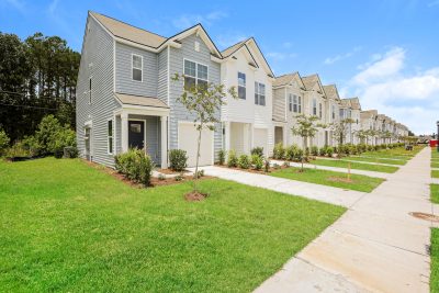 014 photo front view 14556403