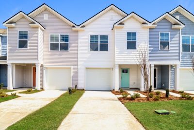 014 Front View 15211127