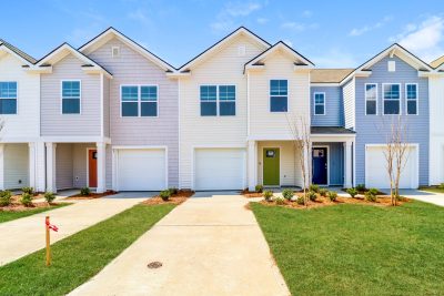 014 Front View 15211260