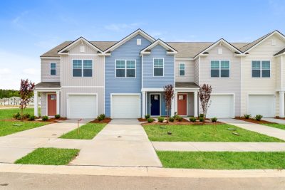 014 Front View 15293975