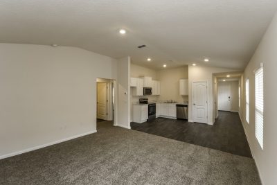 005 Living Room ET31368