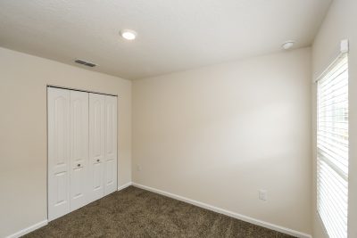 012 Bedroom ET31368