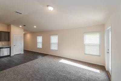 004 Living Room ET31369