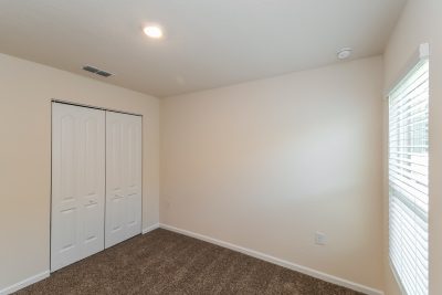 012 Bedroom ET31369