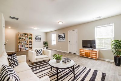003 photo vs living room 14931894