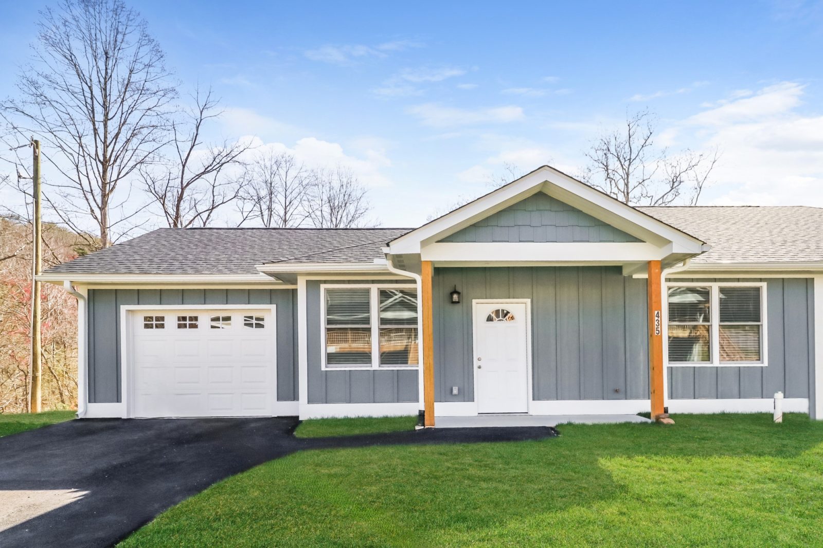 000 photo front view 12559450