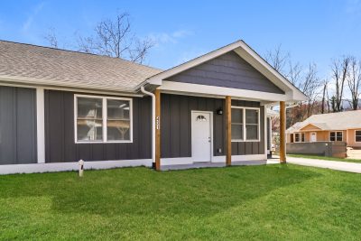 002 photo front view 12559831