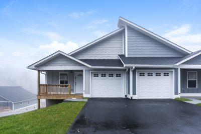 000 Front View 12337741