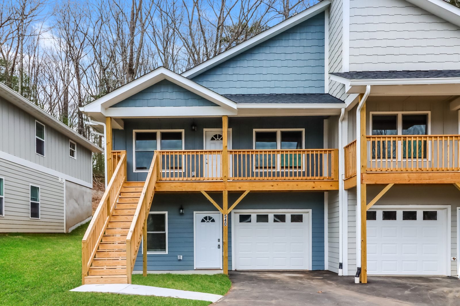 000 photo front view 12515754