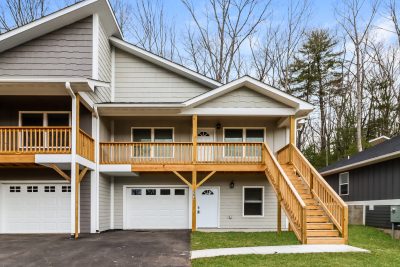 000 Front View 12515213