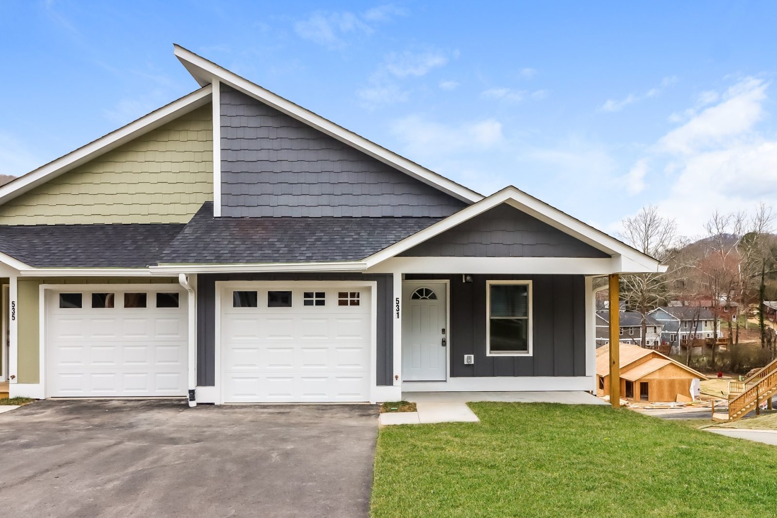 000 photo front view 12515211