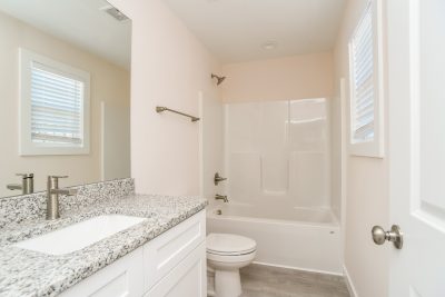 009 photo main bathroom 12364519
