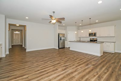 002 Living Room ET51161