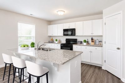 002 Bountiful Village SQFT 2433 Kitchen