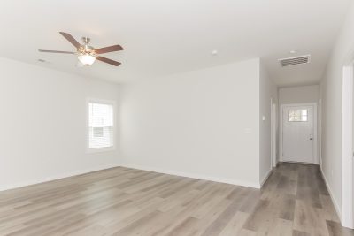 003 Living Room ET71034