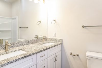 012 018 photo bathroom 15163413
