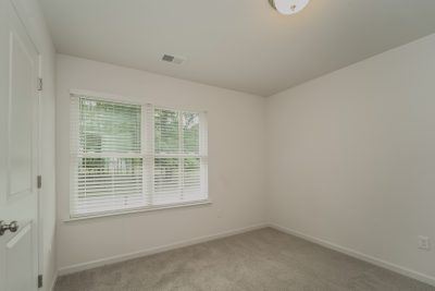 011 Bedroom ET81165