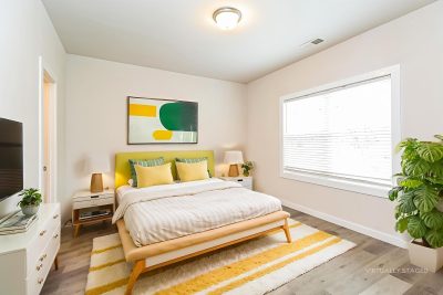 003 photo vs main bedroom 15164025