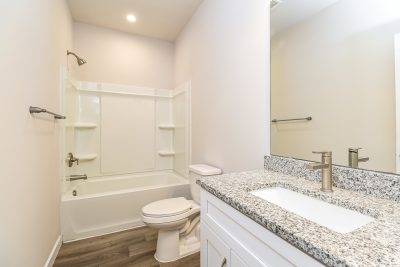 008 photo main bathroom 15163410