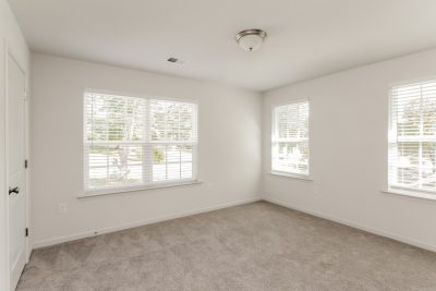 007 photo main bedroom 11988657