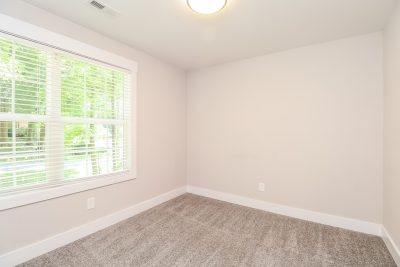 011 Bedroom ET81194