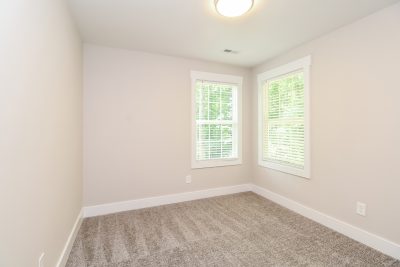 012 Bedroom ET81194